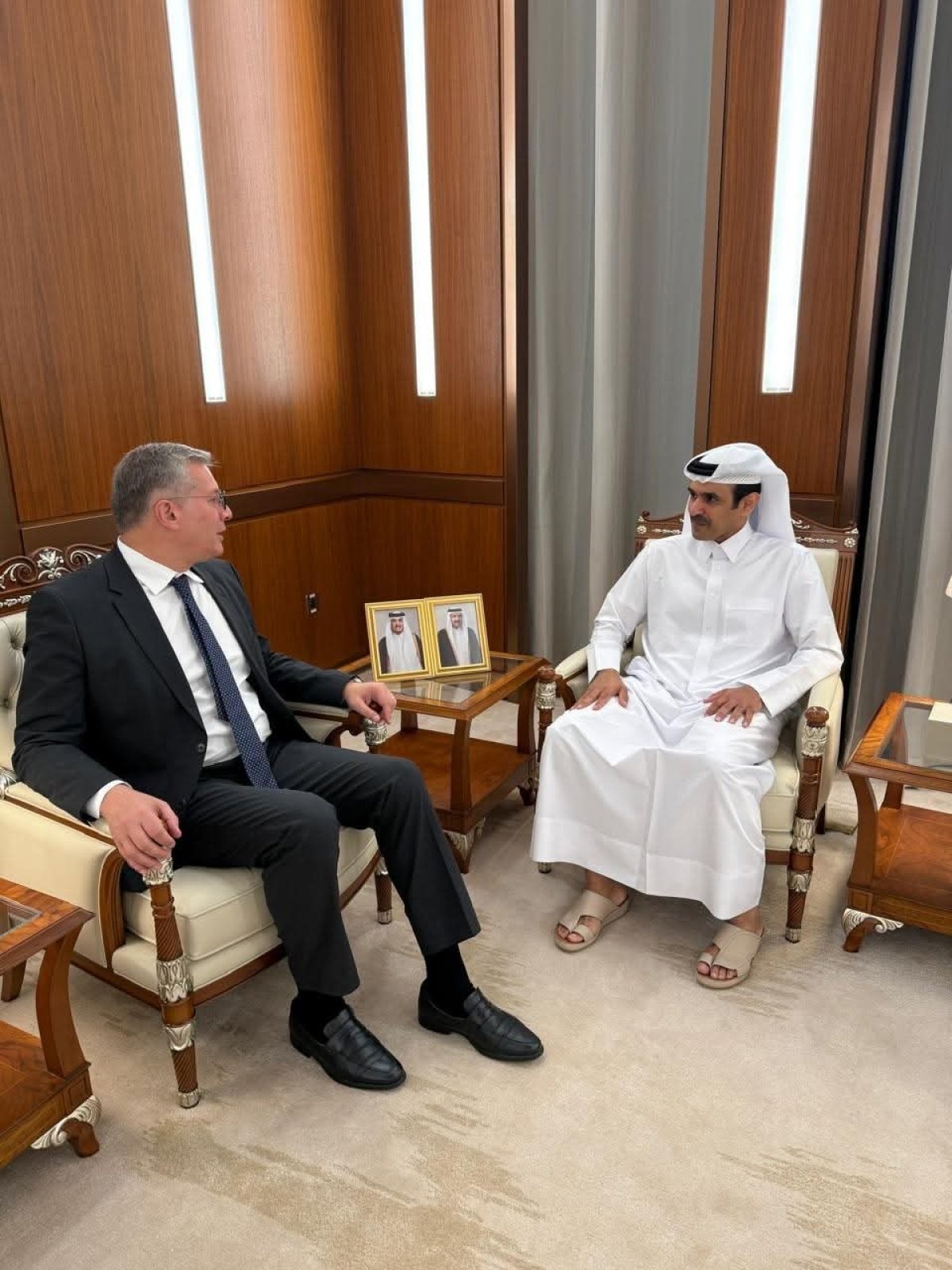 مصر وقطر  يبحثان تعزيز التعاون المشترك في مجالات صناعة البترول والغاز والاستفادة من البنية الأساسية فى كلا البلدين