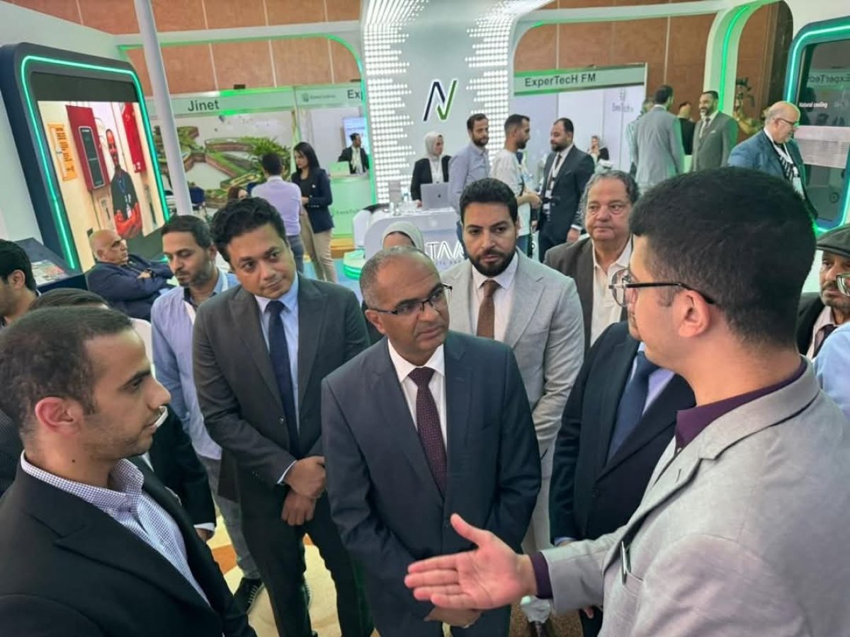    - "إسماعيل" يؤكد حرص وزارة الإسكان على مواكبة التكنولوجيا الحديثة ودعم التطوير المستمر  ...........................................................  بيان صادر عن وزارة الإسكان والمرافق والمجتمعات العمرانية