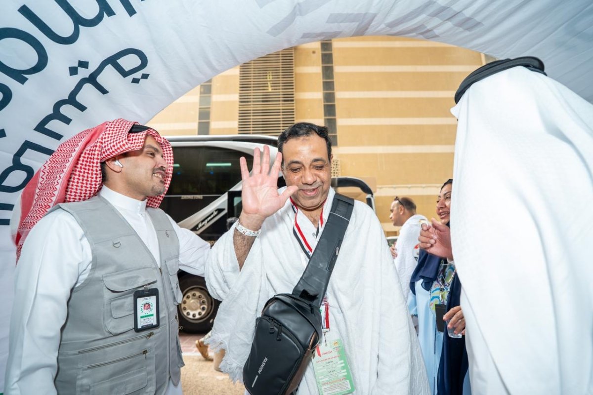 بعبارات الطمأنة بالجاهزية للتميز في خدمتهم :-     "الماسية" تستقبل 1300 حاج من بعثة التضامن الاجتماعي في مكة المكرمة