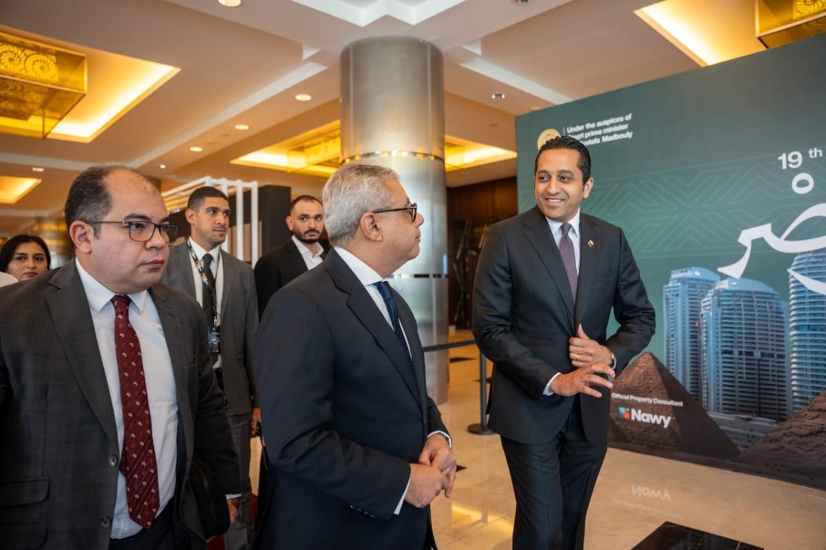 سفير مصر بالمملكة يفتتح معرض عقارات النيل بالرياض بمشاركة 25 شركة كبري  .. واقبال كبير من السعوديين والأجانب على المشروعات المصرية