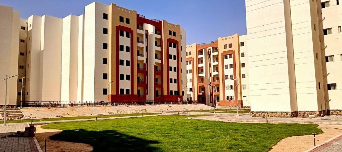 وزير الإسكان يتابع موقف تنفيذ عددٍ من المشروعات السكنية والخدمات الملحقة بها بمدينة العبور الجديدة