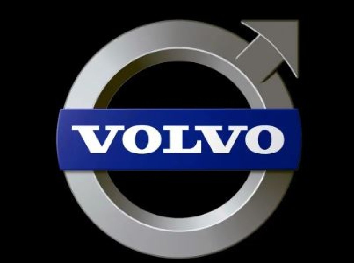 «فولفو» تعلق مبيعات بعض السيارات في أميركا بسبب الرسوم الجمركية