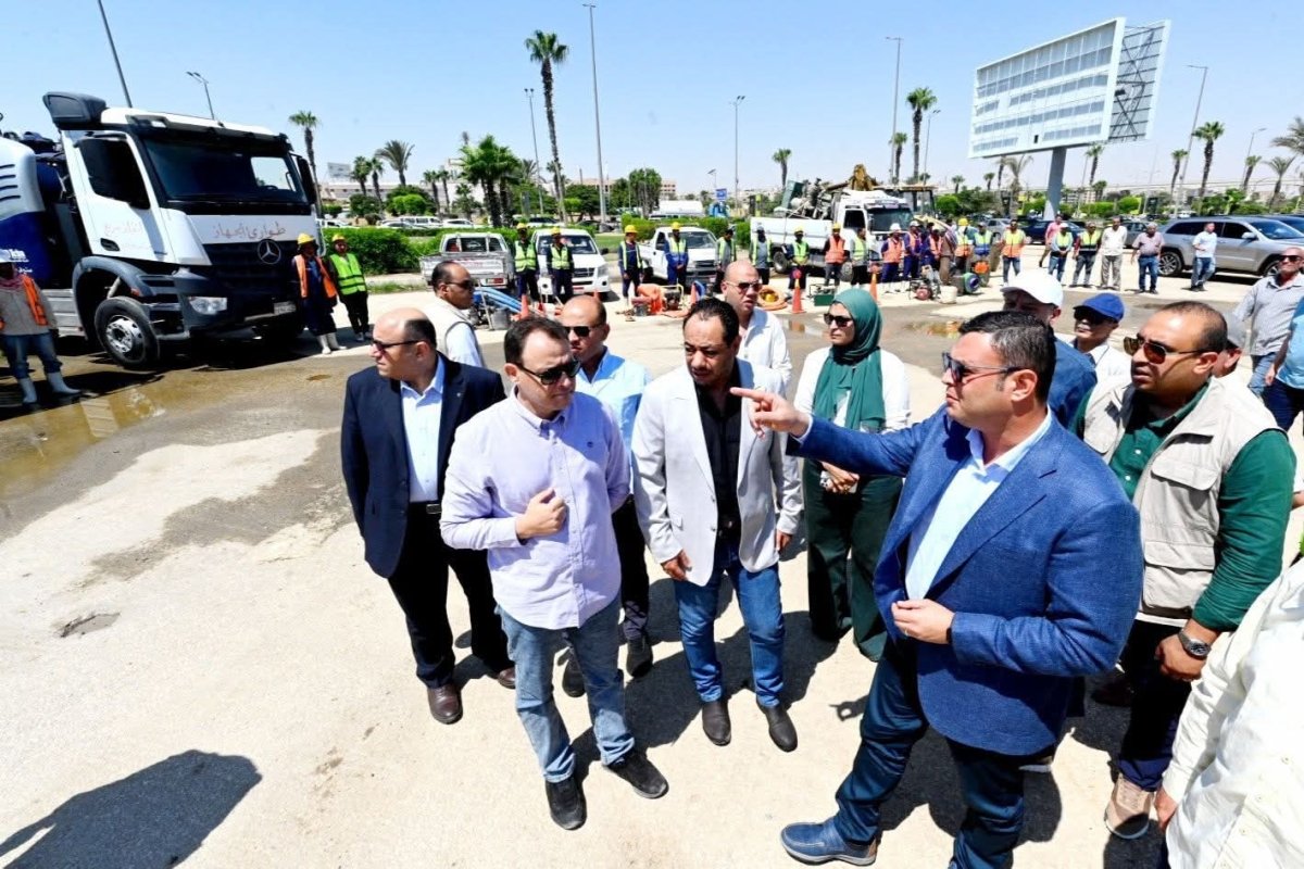  وزير الإسكان يتفقد الأعمال الجاري تنفيذها لتطوير محور ٢٦ يوليو نطاق مدينتي 6 أكتوبر والشيخ زايد