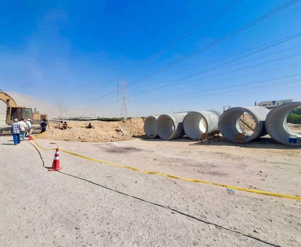 وزير الإسكان: دفع العمل بمشروعات البنية الأساسية وتطوير المرافق بمدينة السويس الجديدة