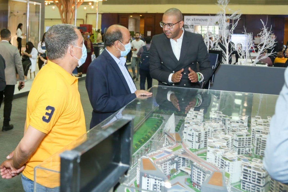 إقبال قوى على جناح شركة "نيوبلان" لليوم الثالث على التوالى بمعرض «نكست موف»