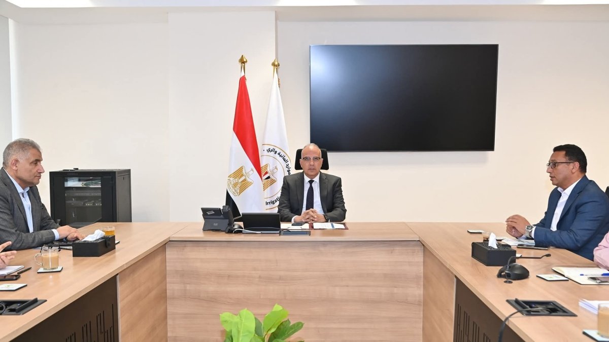  وزير الري يتابع حالة منشآت الحماية من أخطار السيول بوادي وتير بجنوب سيناء