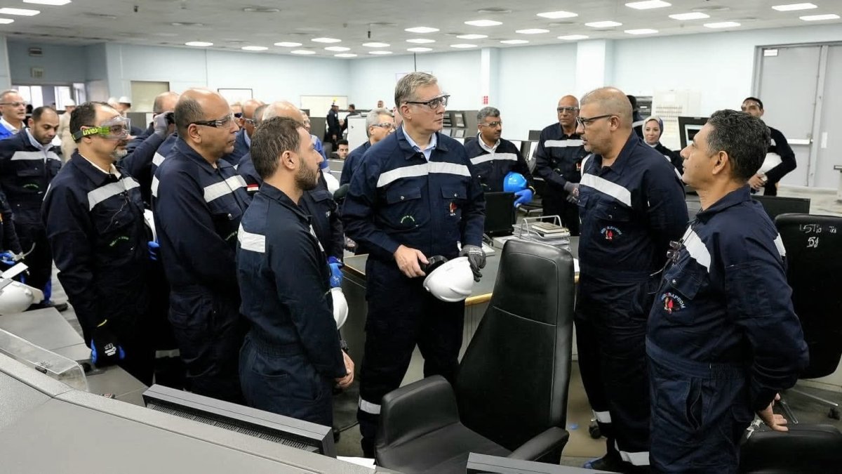  وزير البترول والثروة المعدنية يتفقد مصفاة تكرير ميدور  لمتابعة أعمال التطوير والتحديث والتوسعات الجديدة