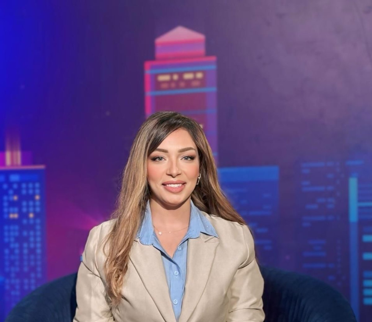 الاعلاميه أنجل جمال تستعد لتقديم برنامجها العقاري الاقتصادي الجديد " أرض صلبه " علي قناه الشمس