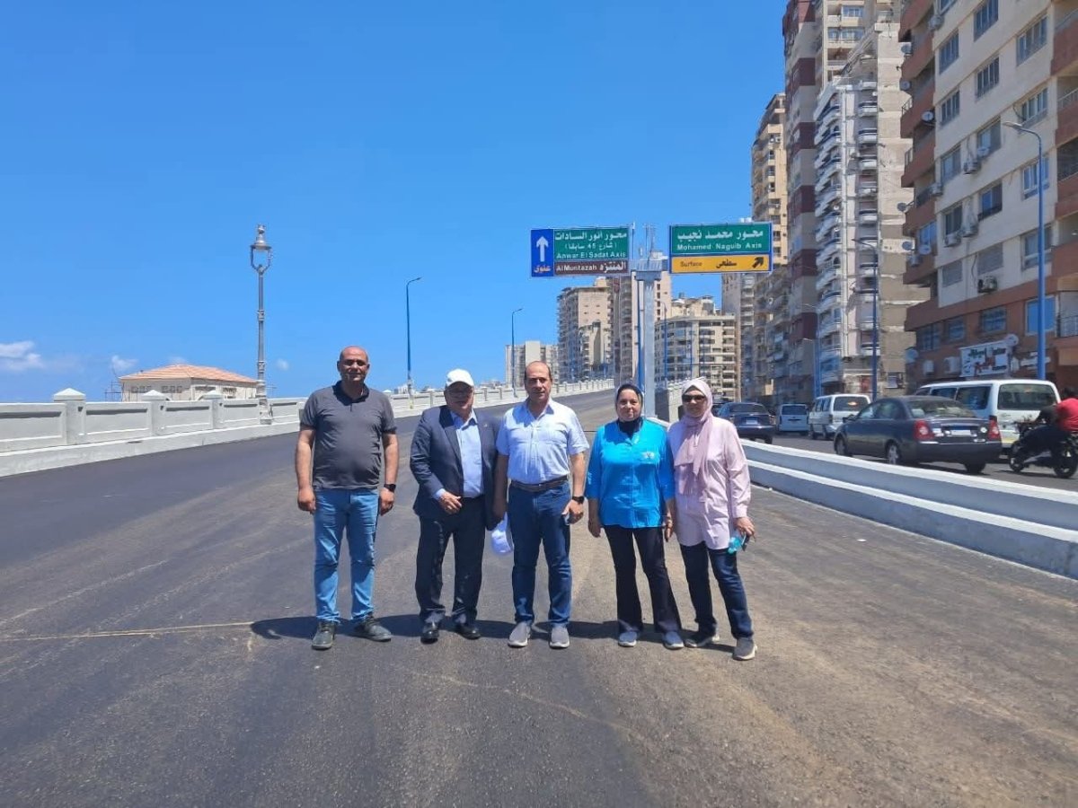 الإسكان: تشغيل تجريبي لكوبري محمد نجيب ضمن أعمال توسعة كورنيش الإسكندرية من المنتزه إلى فندق المحروسة
