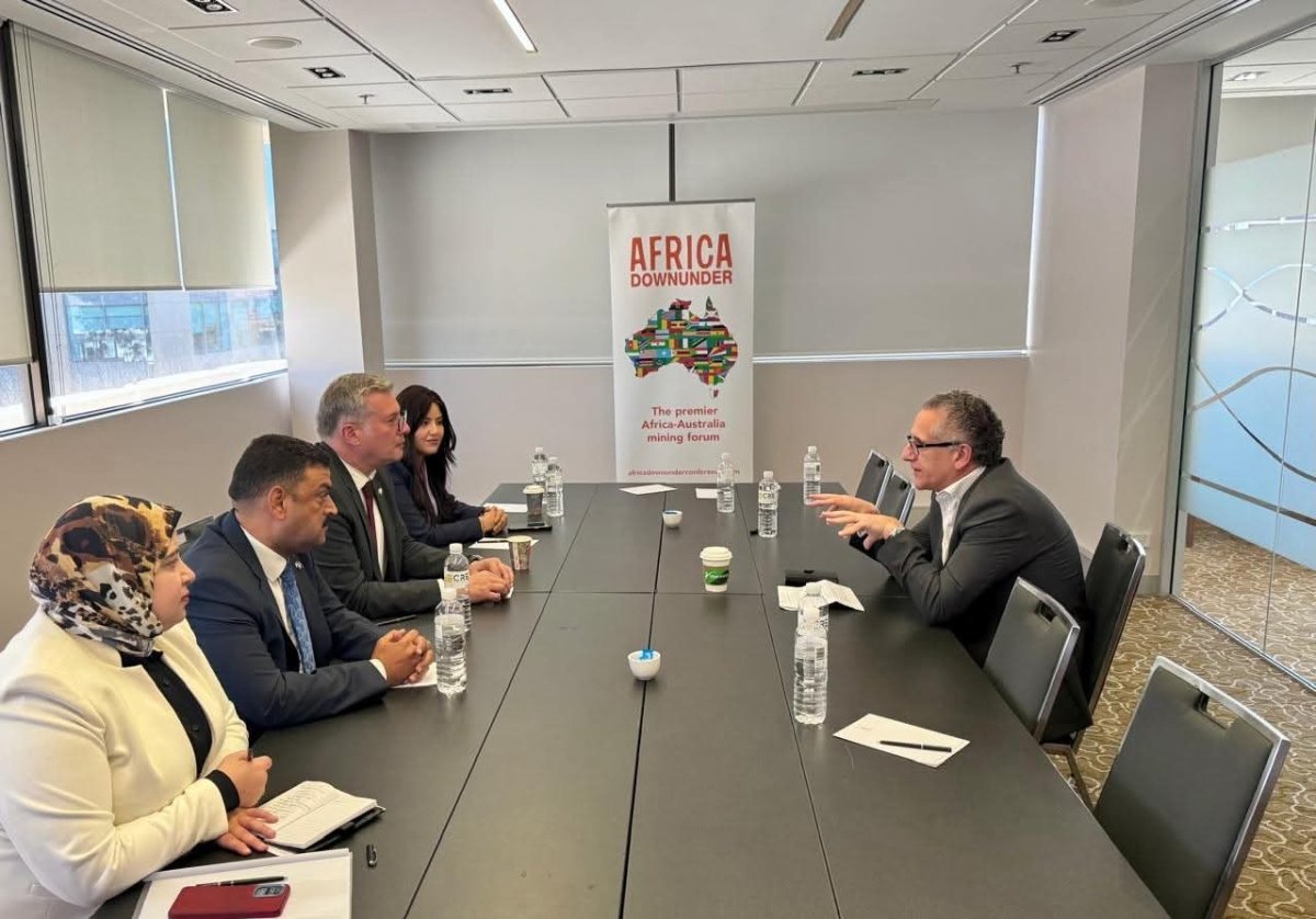 مصر تختتم مشاركتها في مؤتمر التعدين بأستراليا بسلسلة اجتماعات لوزير البترول والثروة المعدنية لجذب الاستثمارات الأسترالية