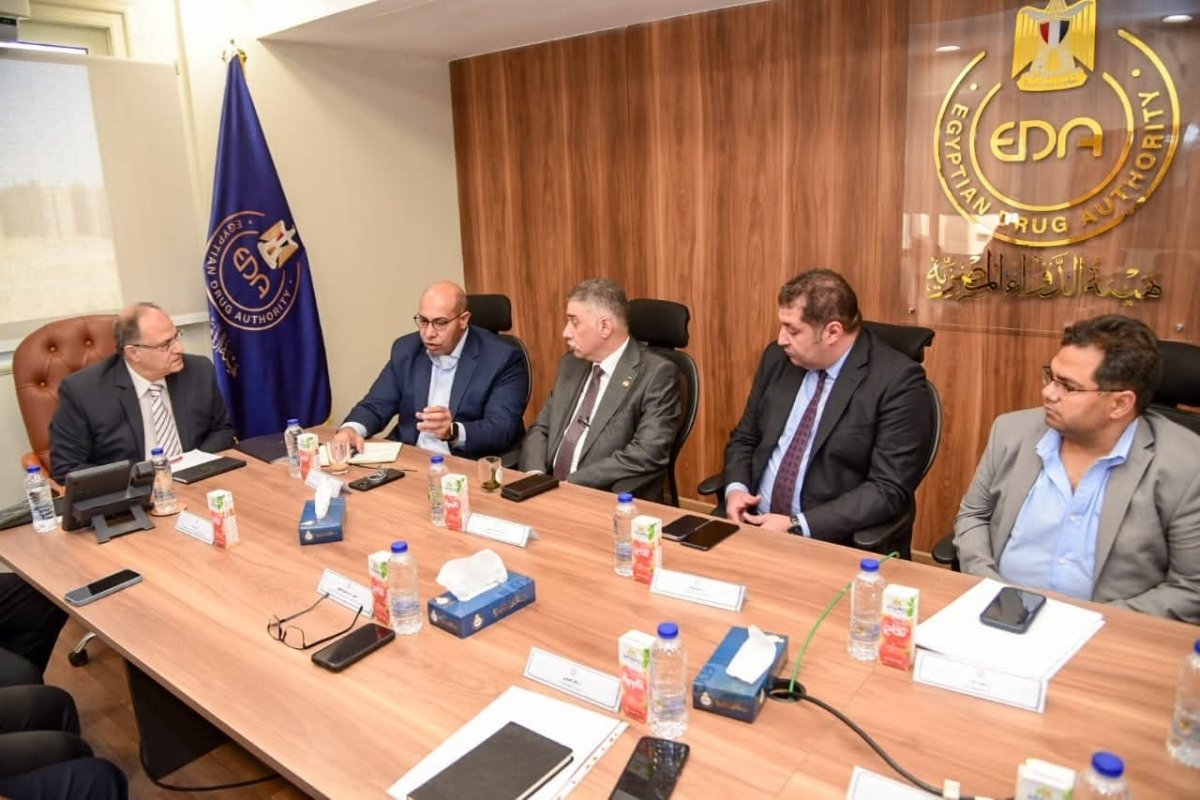 هيئة الدواء تبحث «هيلث فلو» و«فيكسد مصر» آليات تنفيذ مشروع الروشتة الرقمية لدعم الخدمات الصحية