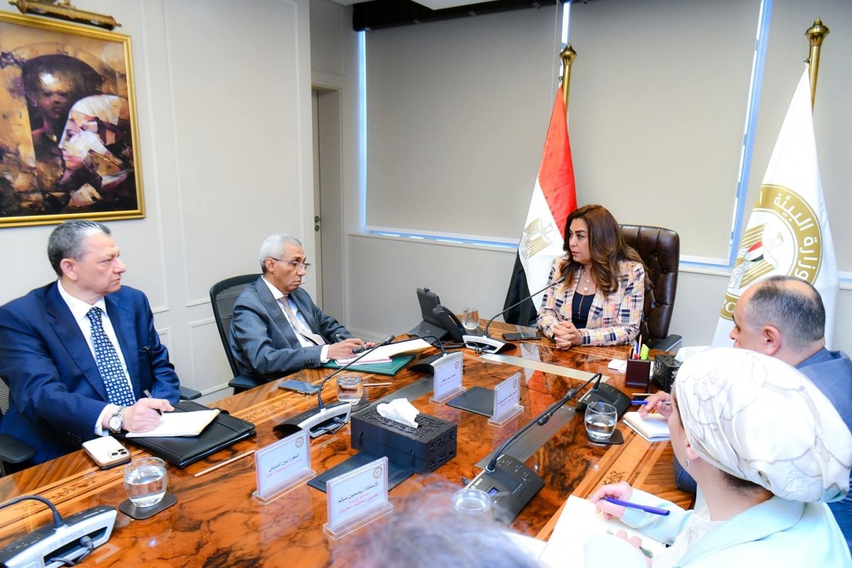 وزيرة التنمية المحلية والقائم بأعمال وزير البيئة تلتقي ممثلى الجهات المنظمة لإحتفالية الإفتتاح الرسمى للمتحف المصرى الكبير