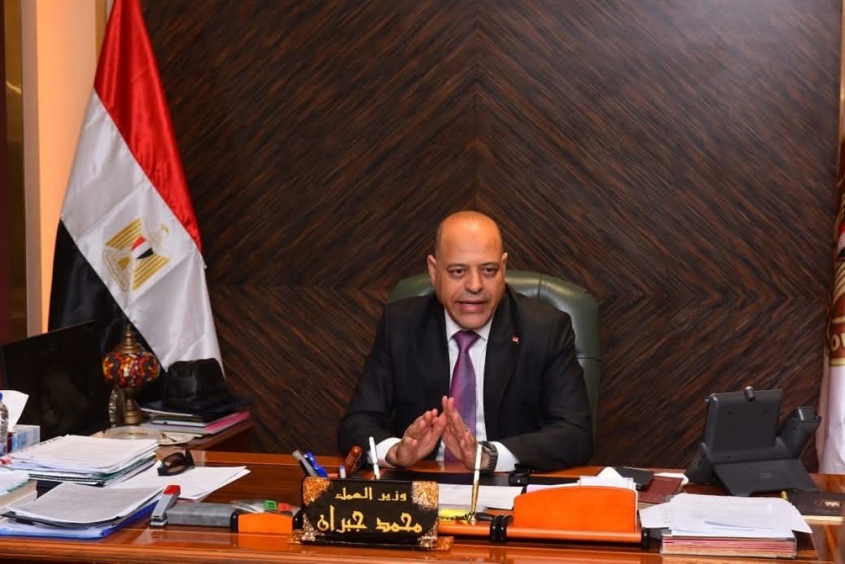 وزير العمل يُصدر قرارًا وزاريًا يوضح ضوابط وآليات اعتماد "الاستقالات العمالية " طبقًا لقانون العمل الجديد