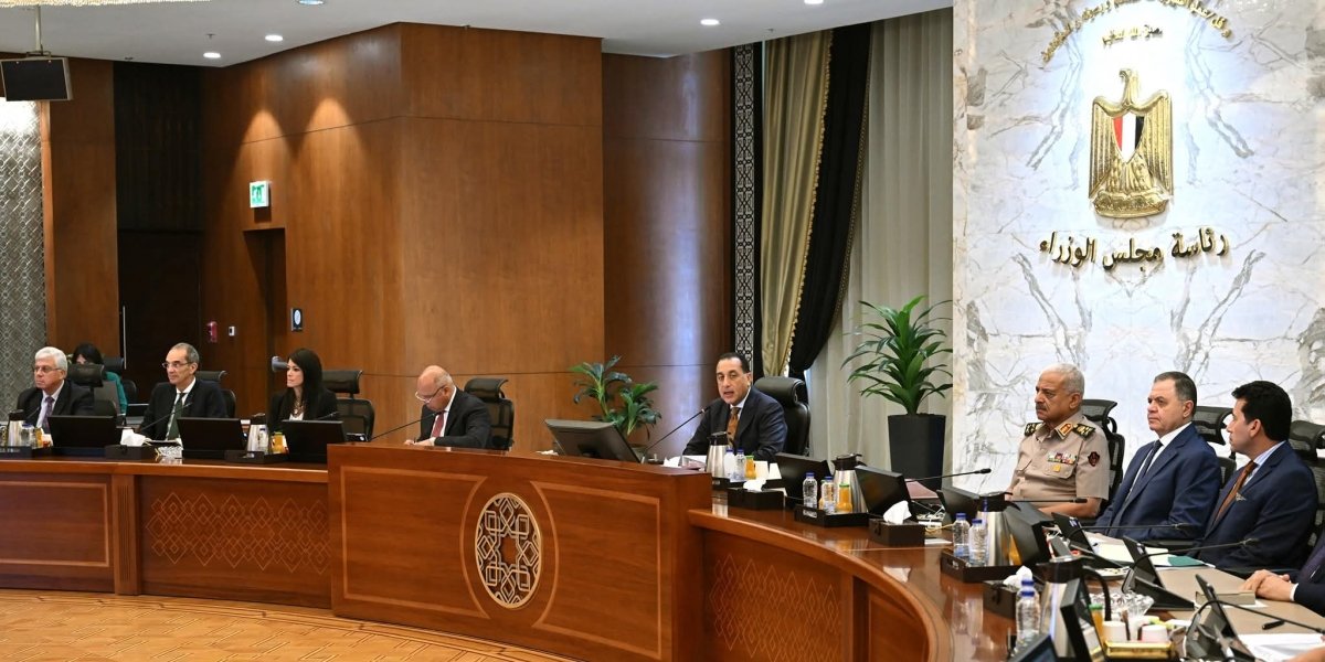 رئيس الوزراء يترأس الاجتماع الأسبوعي للحكومة
