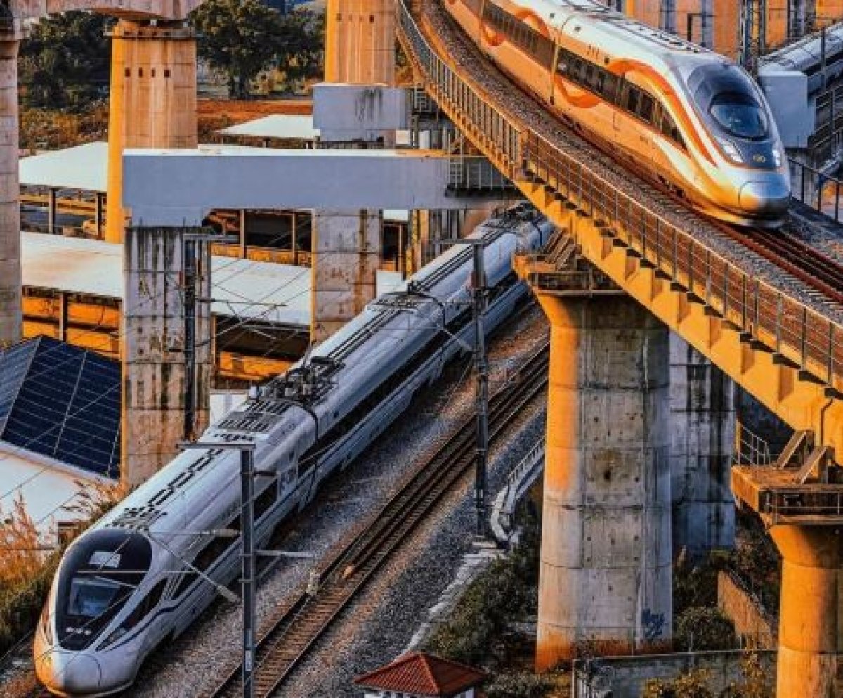 قطارات الصين تسجل مستوى قياسي في عدد الرحلات خلال 8 أشهر