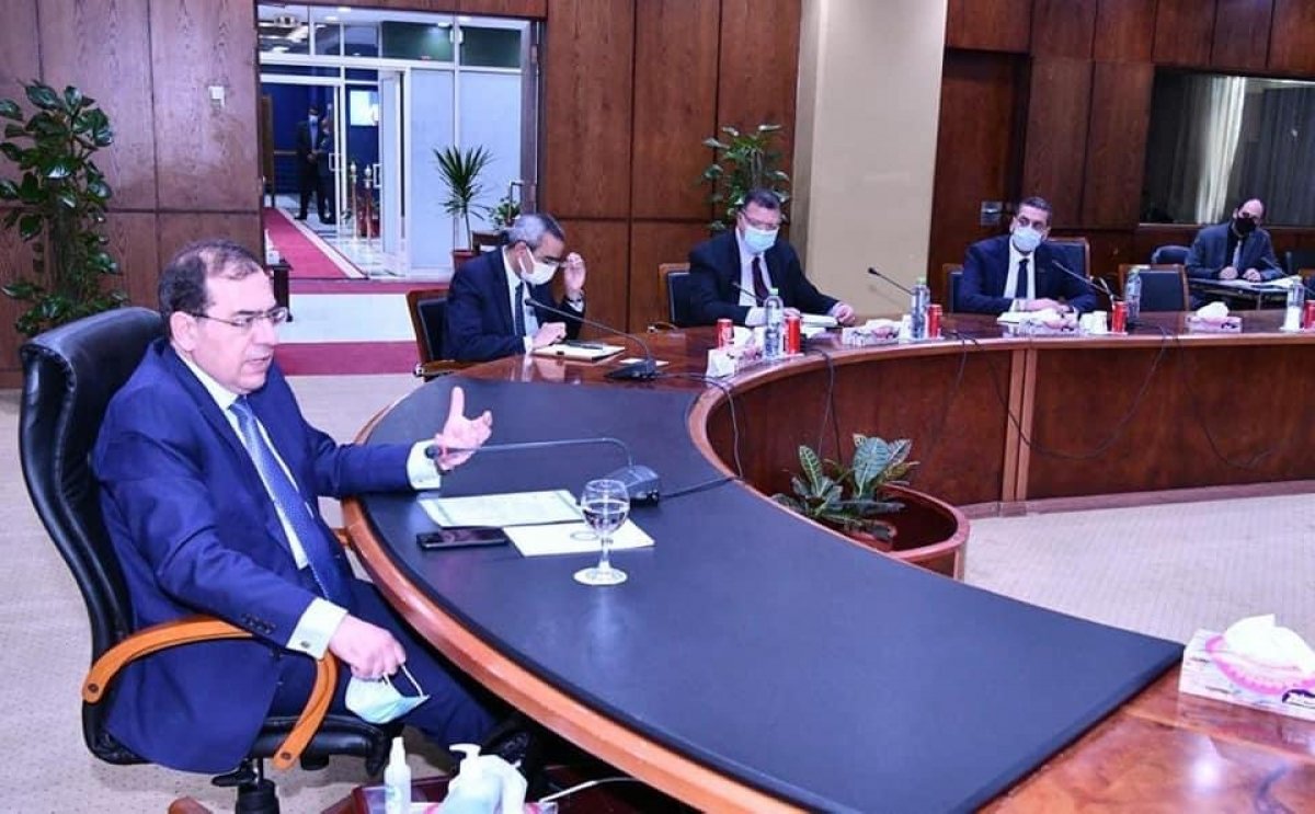 وزير البترول والثروة المعدنية يستقبل وفداً لشركة إيمرسون العالمية