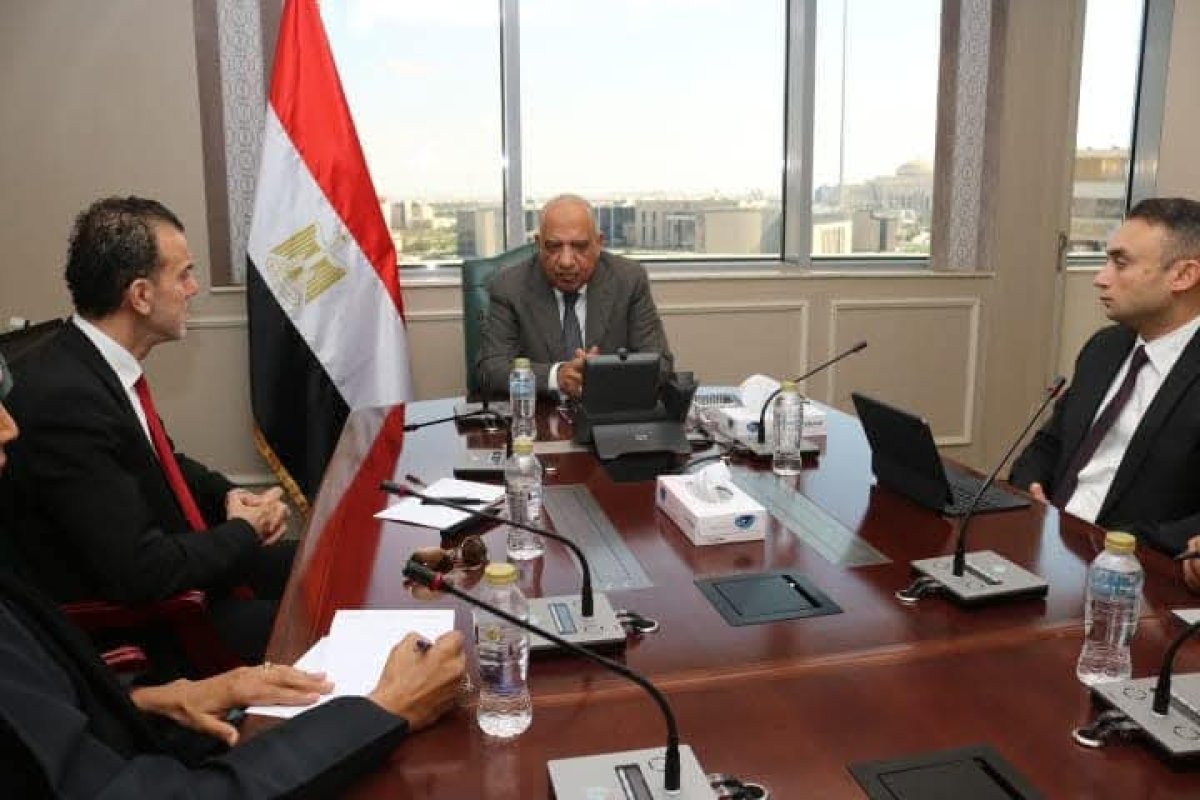 وزير الكهرباء: مشروعات الربط الكهربائي أحد محاور العمل لتحقيق المنفعة المشتركة والربط مع أوروبا لتصدير الكهرباء من الطاقات المتجددة