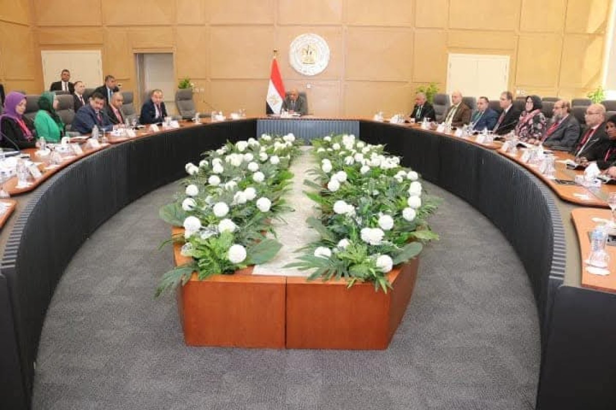 وزير الكهرباء يتابع تنفيذ خطط وبرامج التدريب وتغيير المضامين والأهداف بما يتوافق ومشروع إعادة الهيكلة والتطوير