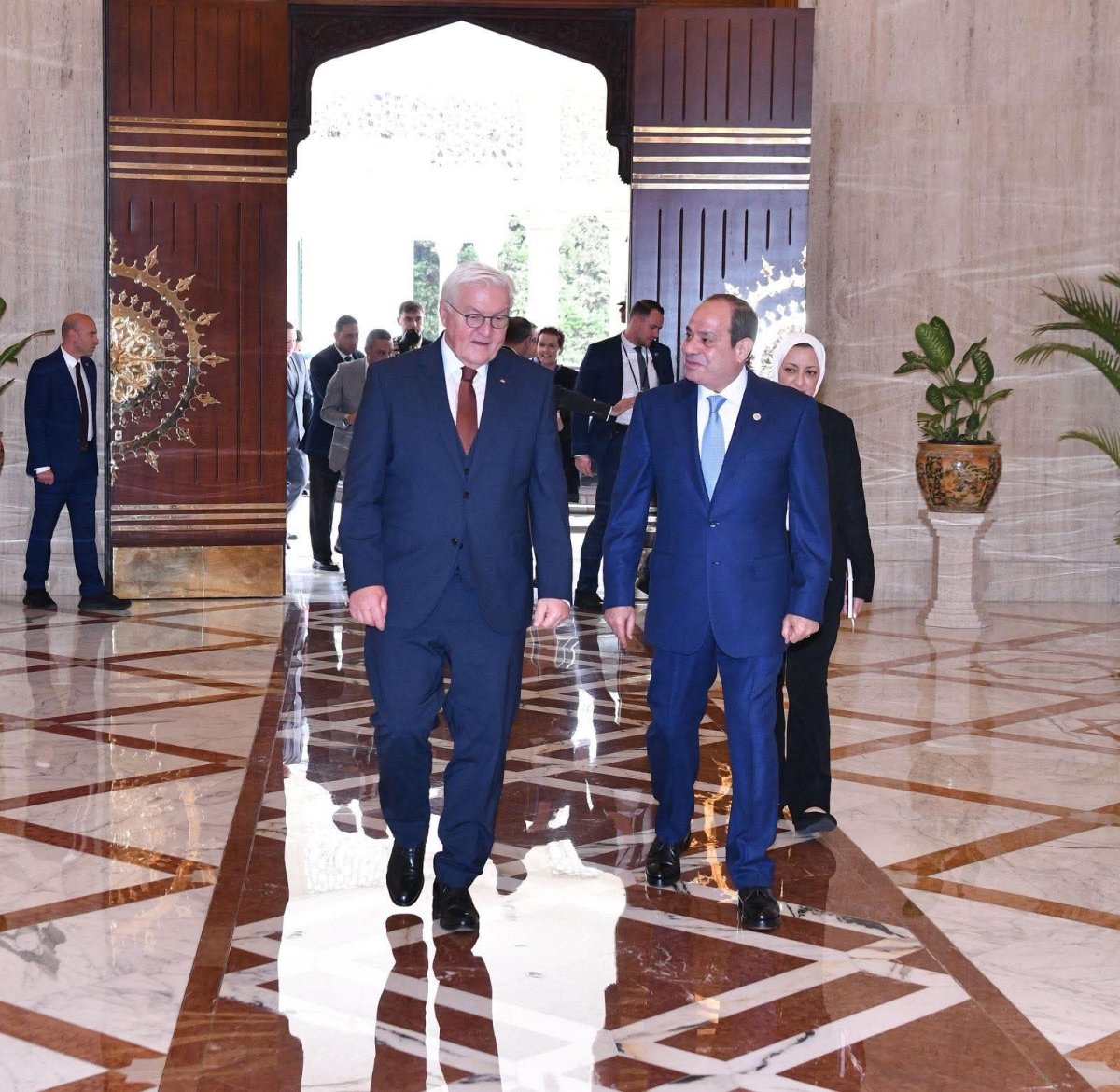 الرئيس السيسي يتقبل نظيرة الألماني.. ويؤكد على تعزيز الشراكة بين البلدين 