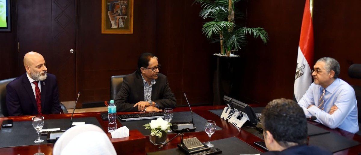 بتكلفة استثمارية 210 ملايين دولار.. "ديستني إنرجي سنغافورة" تستهدف إنتاج 100 ألف طن متري من الأمونيا الخضراء سنوياً في مصر