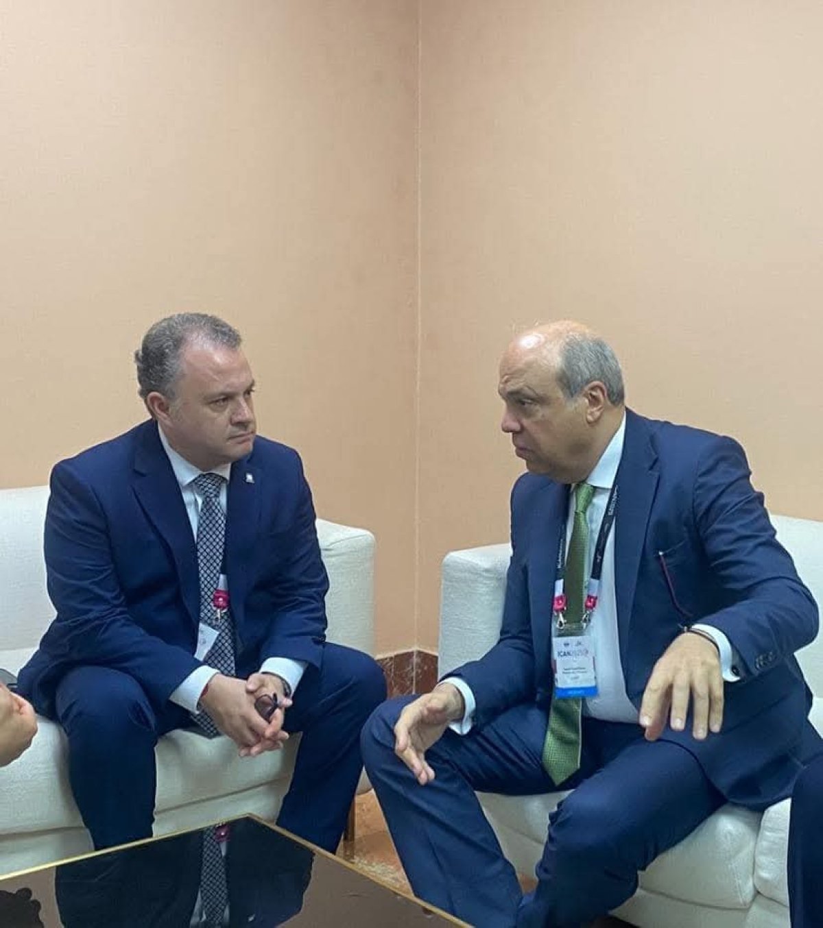 وزير الطيران المدني يعقد لقاءات ثنائية رفيعة المستوى مع عدد من وزراء ورؤساء هيئات الطيران المدني لتعزيز التعاون الدولي على هامش مؤتمر ICAN 2025 بالدومينيكان