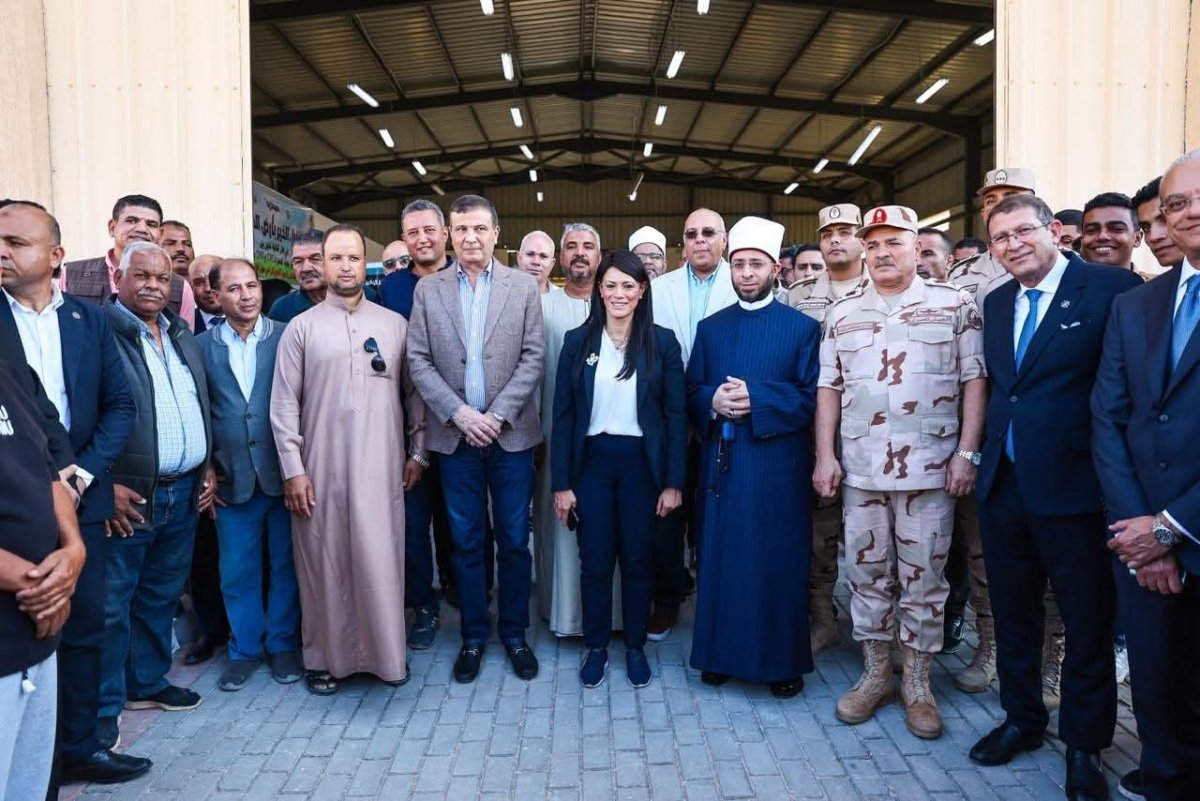 وزراء التخطيط والزراعة والأوقاف يتفقدون "المركز الزراعي المتكامل" بسهل القاع