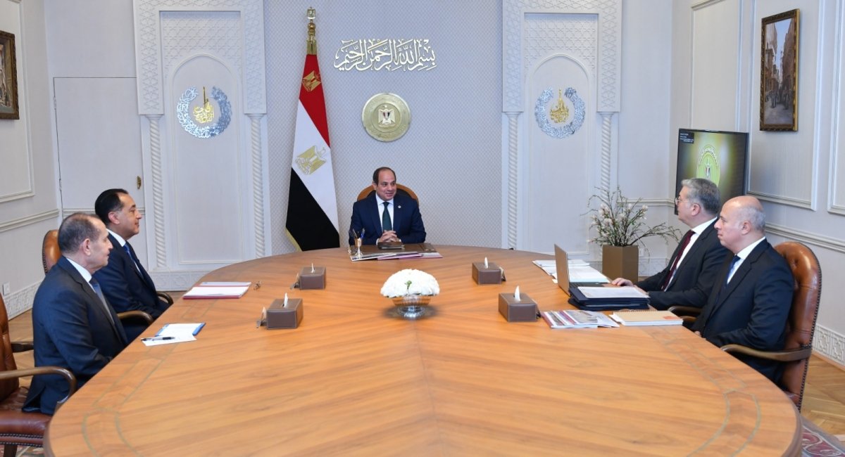 الرئيس السيسي يتابع الخطة الاستراتيجية والمحاور الرئيسية لعمل وزارة البترول