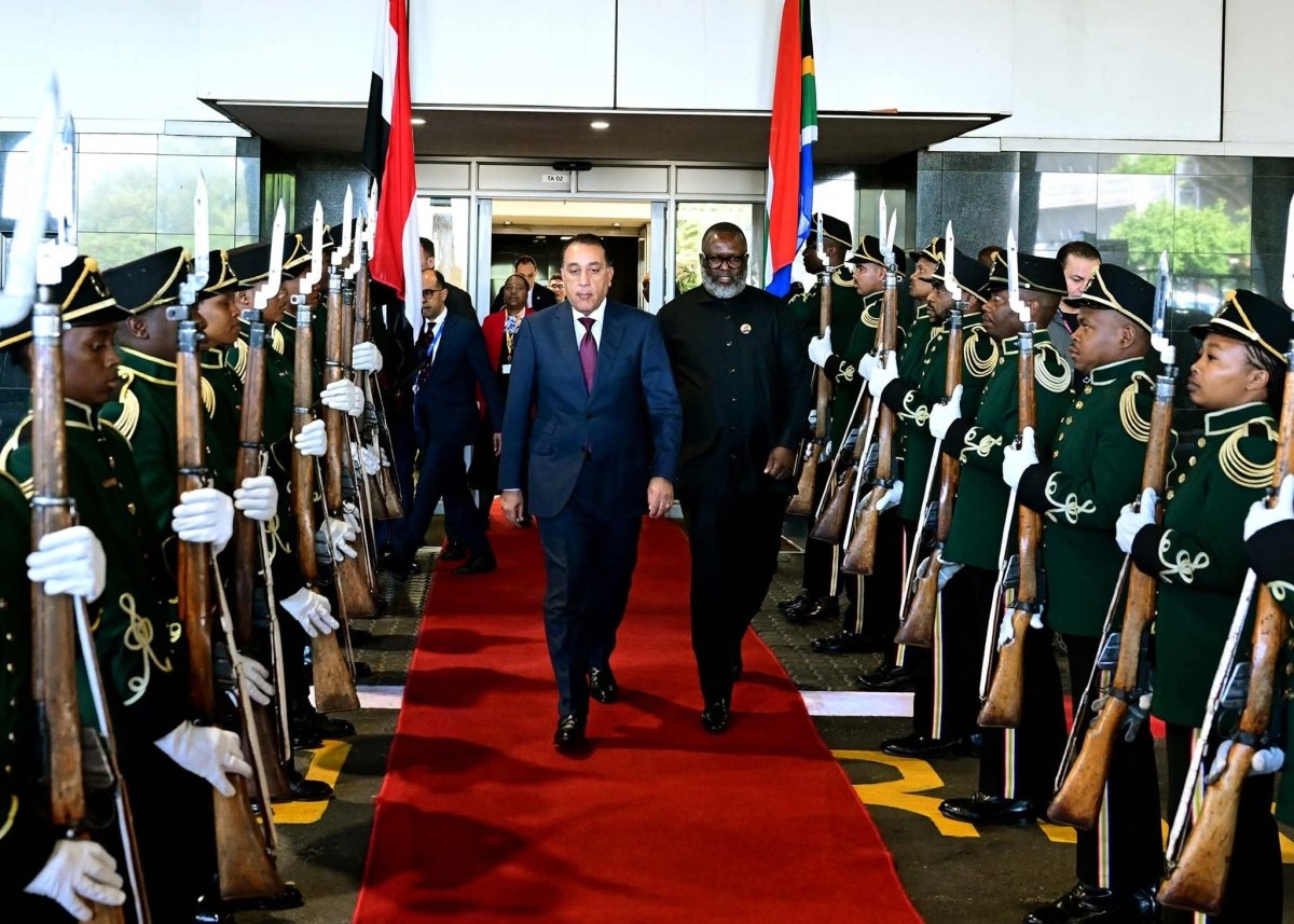 رئيس الوزراء يصل "جوهانسبرج" لترؤس وفد مصر المُشارك بقمة مجموعة العشرين (G20) 