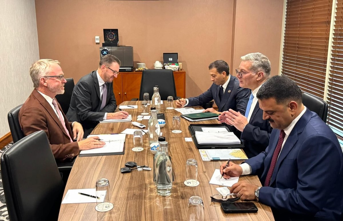 وزير البترول يبحث  مع المدير العام لإدارة مناجم غرب استراليا تطوير قطاع التعدين
