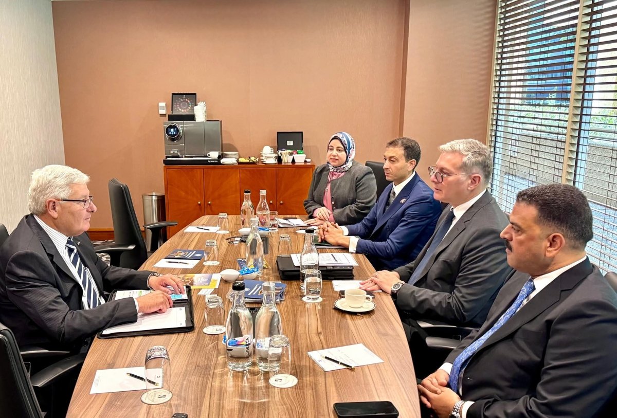 وزير البترول يبحث فرص التعاون وجذب الاستثمارات الأسترالية 