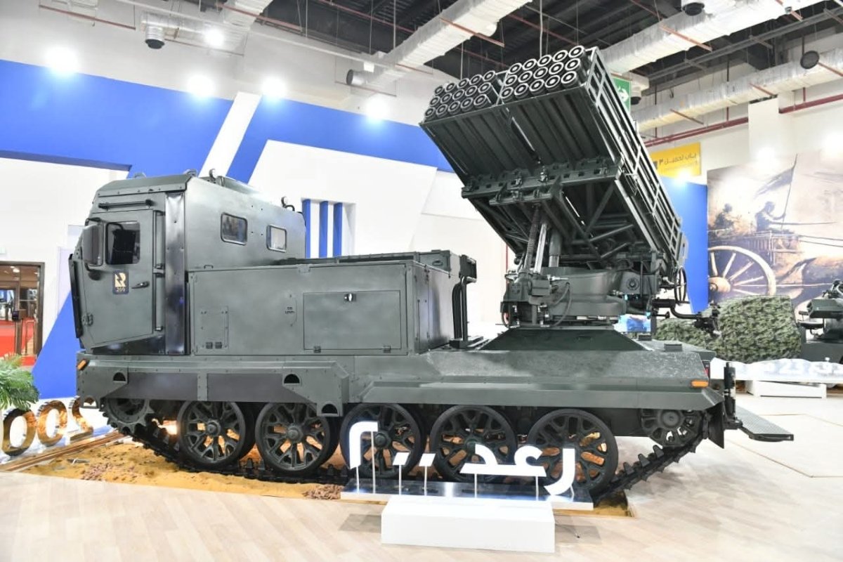 وزير الدولة للإنتاج الحربي يعلن عن المنتجات العسكرية الجديدة بإيديكس 2025