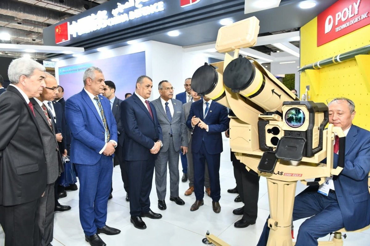 نشاط لافت للإنتاج الحربي بختام اليوم الثاني من معرض "EDEX 2025"