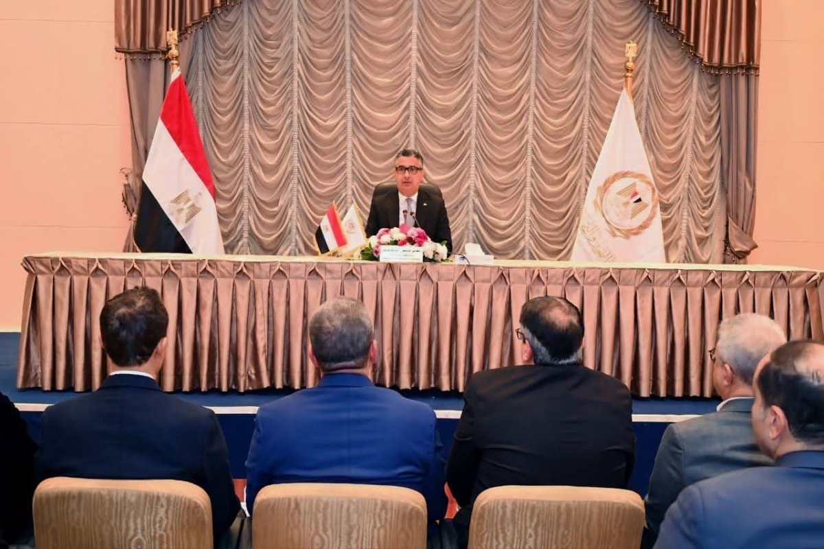 وزير التموين يستهل العام الجديد باجتماع موسع مع قيادات الوزارة والجهات والشركات التابعة