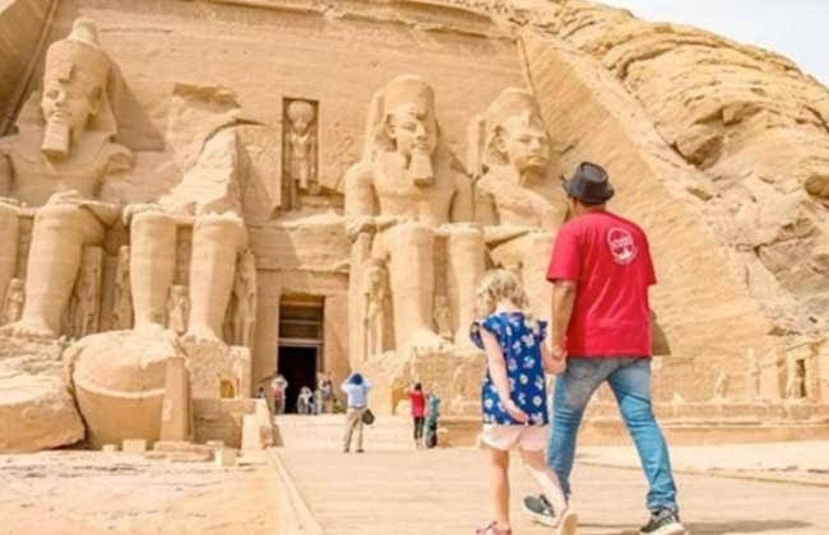 7 سنوات من التحدى والإنجاز.. السياحة ما بعد ٣٠ يونيه "حاجه تانيه"