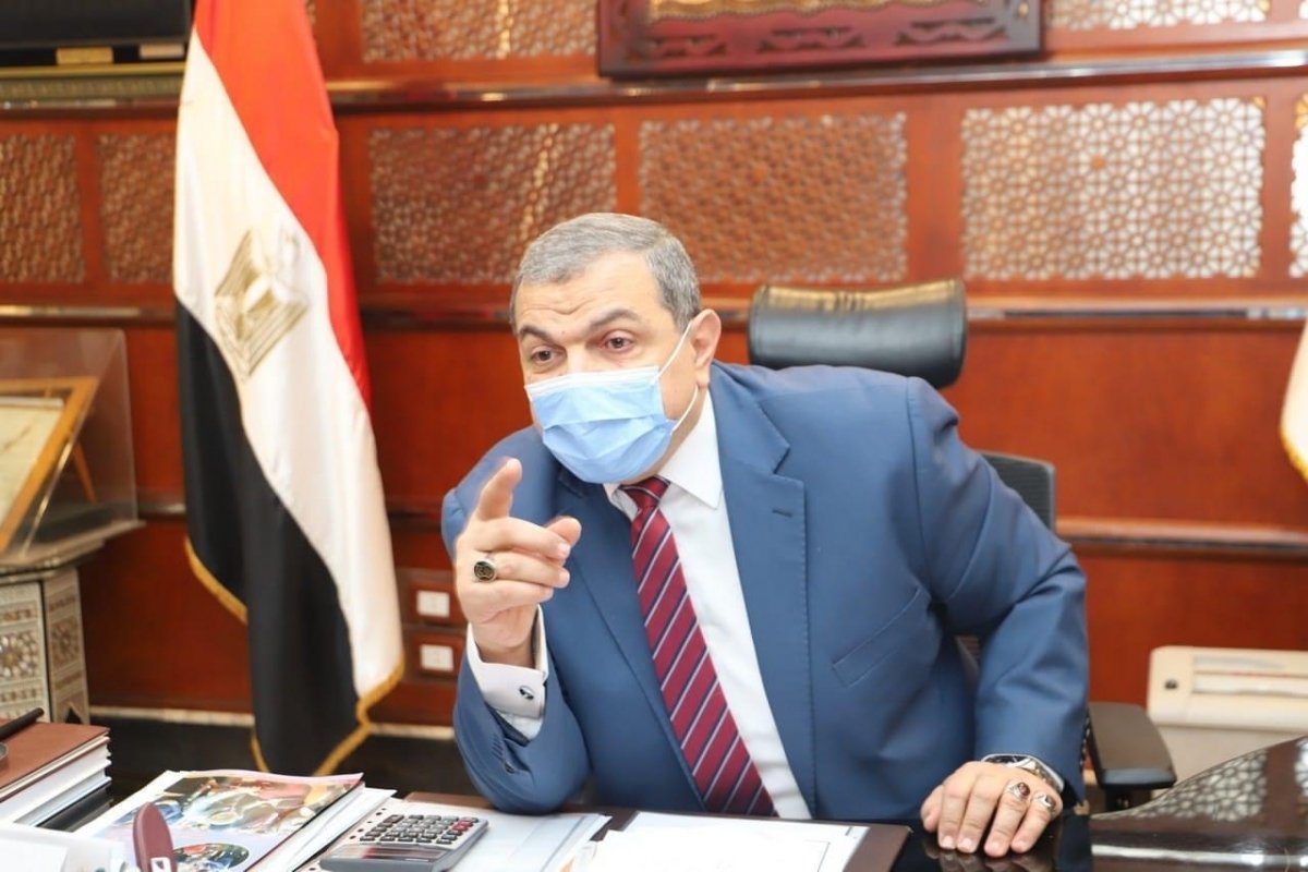 سعفان يتابع تنفيذ إجازة 30 يونيو في القطاع الخاص