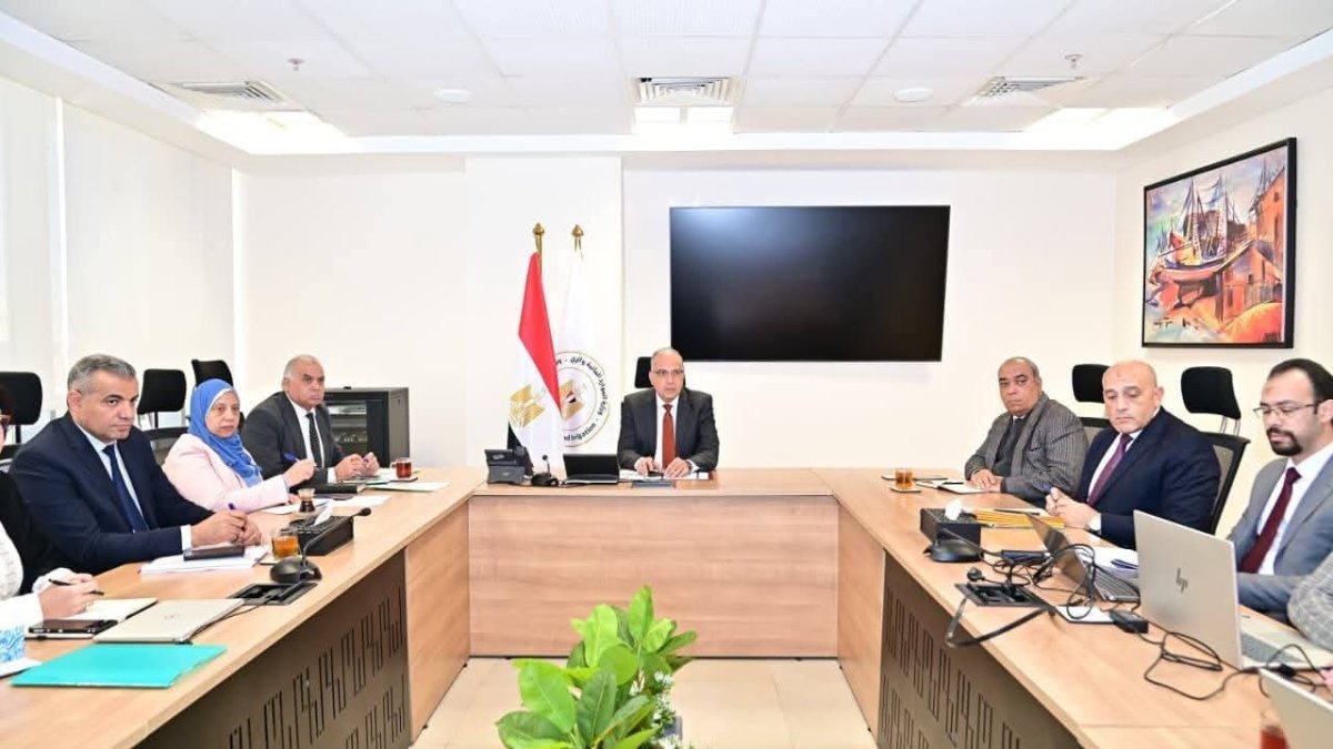 وزير الري يتابع موقف أنشطة المرحلة الثانية من مشروع "برنامج إدارة مياه دلتا النيل" بالمحافظات 