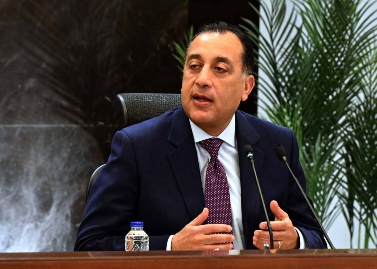 رئيس الوزراء يهنئ فخامة الرئيس بقدوم شهر رمضان المعظم