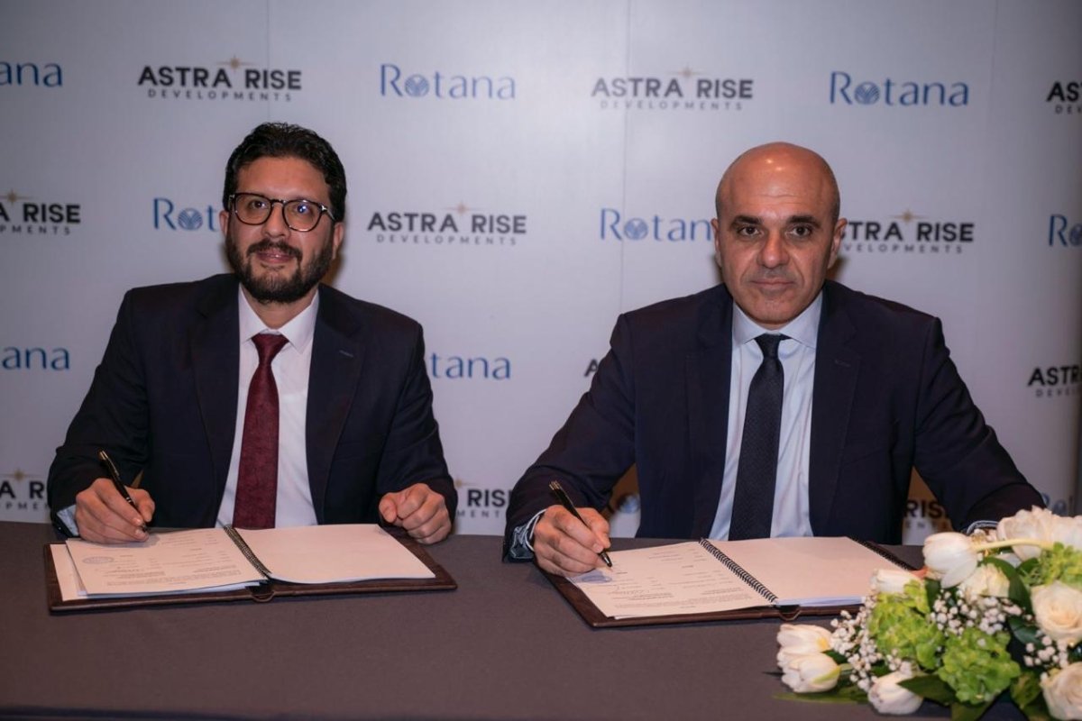 "أسترا رايز" توقع شراكة استراتيجية مع روتانا لإطلاق أول فندق للشركة في "العاصمة الجديدة"  