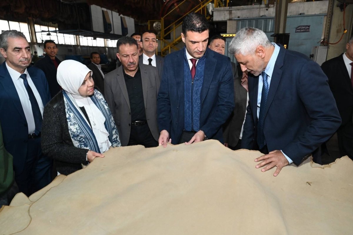 وزير الصناعة يزور مدينة الجلود بالروبيكي لمتابعة سير العمل ويتفقد مدبغتين و3 مصانع للمنتجات تامة الصنع والمركز التكنولوجي لدباغة الجلود بالمدينة