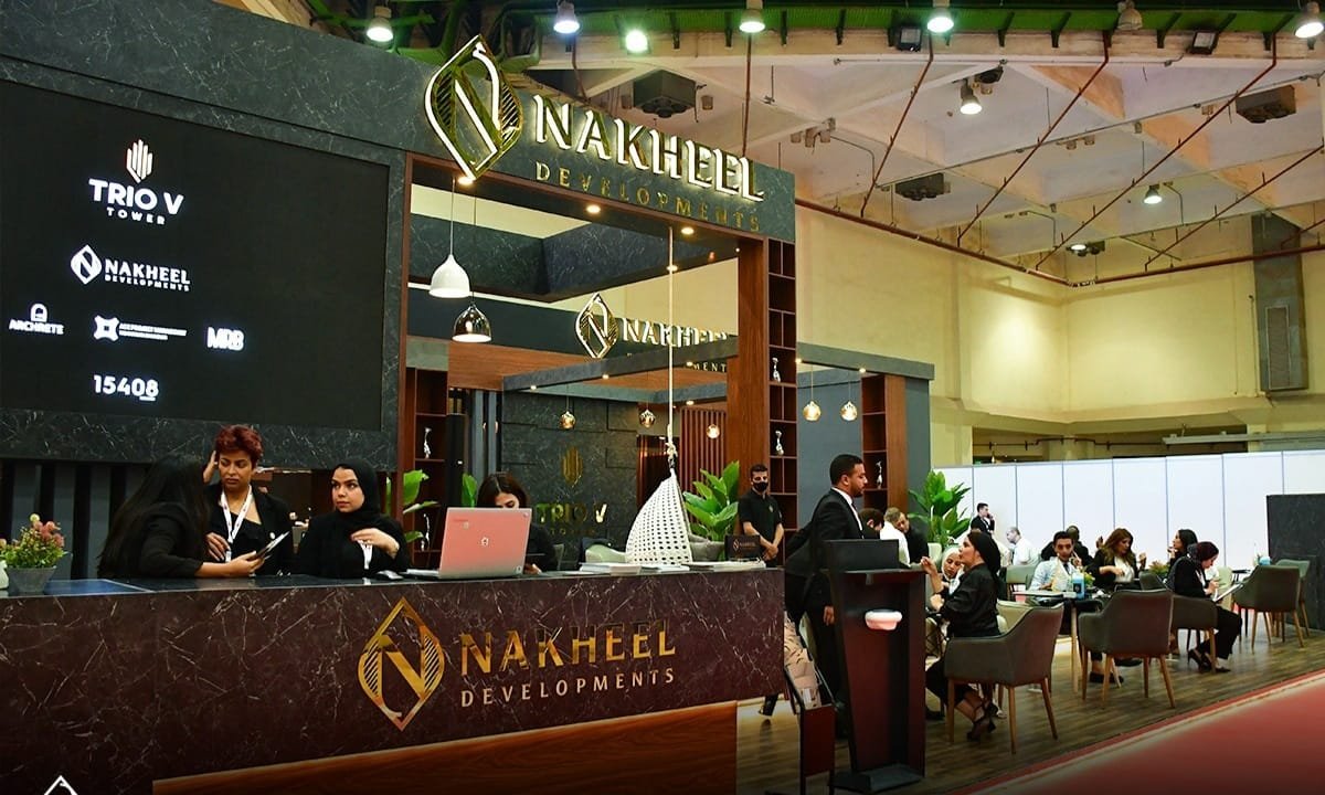 إقبال كبير على جناح شركة "نخيل للتطوير العقارى" خلال فعاليات معرض EPIS لليوم الثانى 