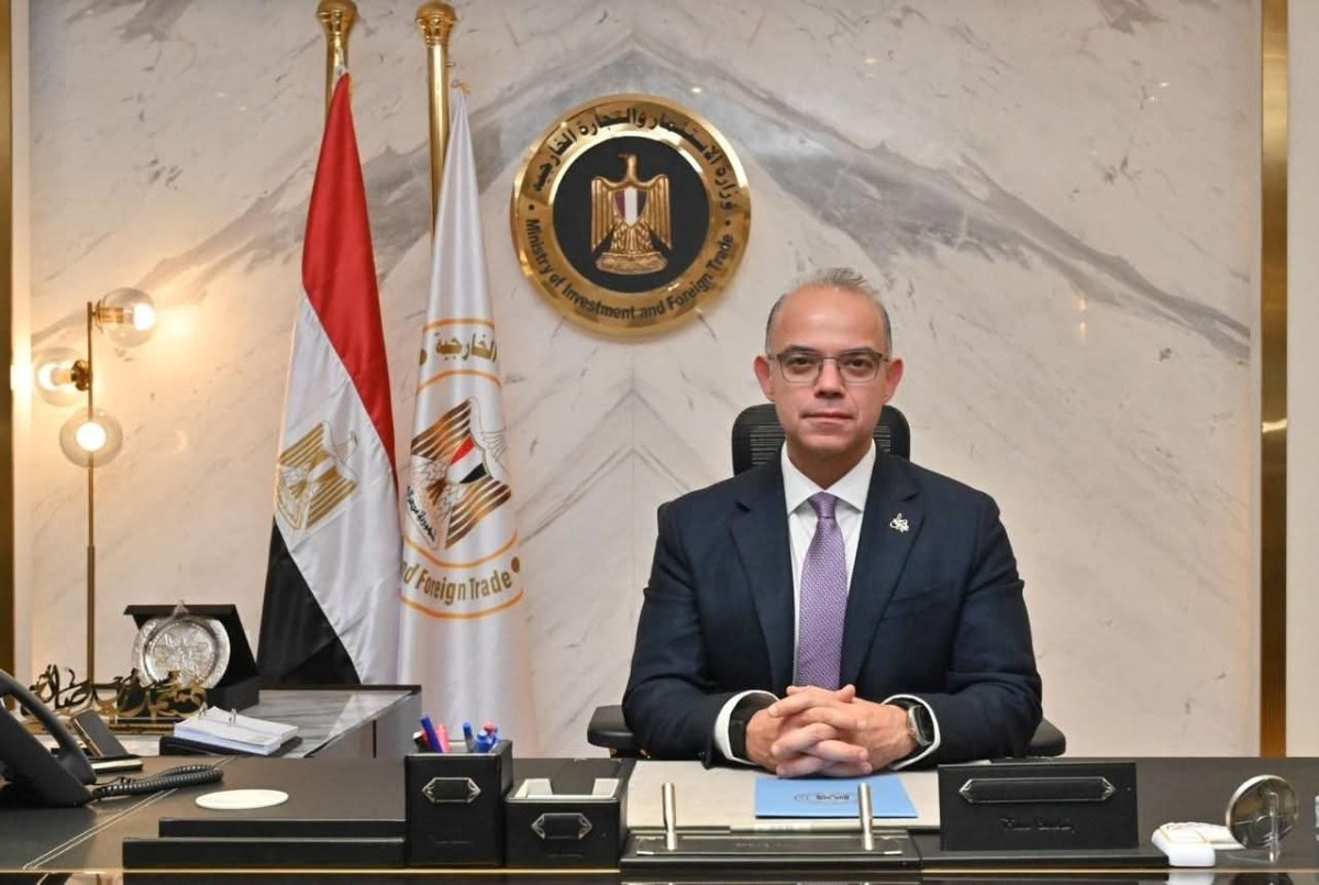 &nbsp;تيسيرًا على الشركات .. وزير الاستثمار والتجارة الخارجية يوجّه بإلغاء التصديق على عقود التأجير التمويلي لمشروعات المناطق الحرة