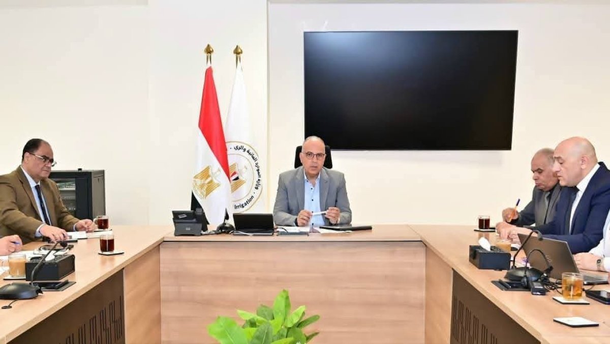 وزير الري يتابع إجراءات إزالة التعديات على المجاري المائية وأملاك الري، وموقف الإزالات الجاري تنفيذها ضمن الموجة ٢٩ للإزالات