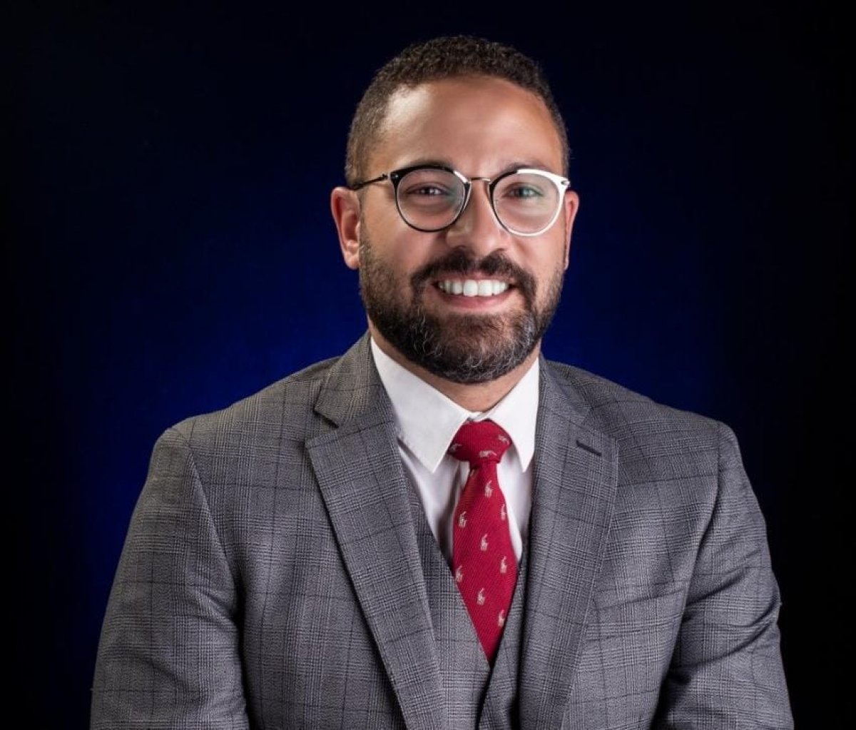 رئيس وحدة الميكروسكوب الطبى لعلاج الاسنان بجامعة المستقبل يكشف أحدث تقنيات علاج الجذور والجراحات التجميلية