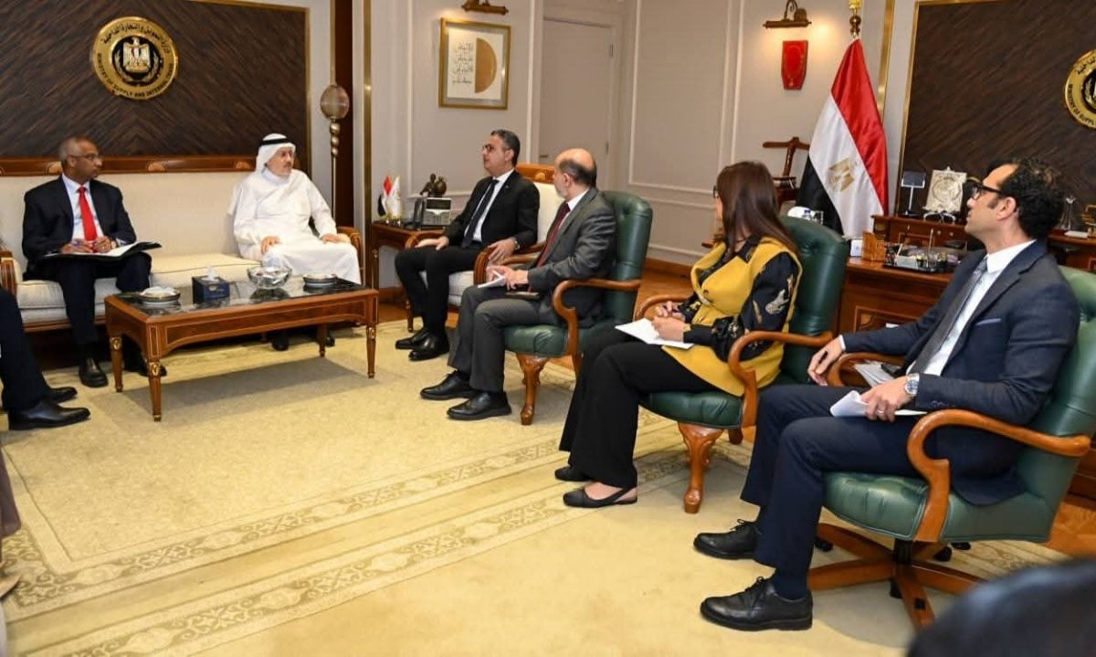 وزير التموين يبحث مع الرئيس التنفيذي للمؤسسة الدولية الإسلامية لتمويل التجارة تعزيز التعاون في مجالات الأمن الغذائي وتمويل التجارة