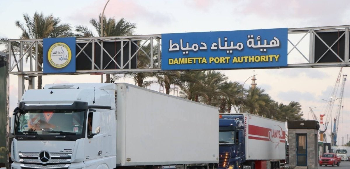 نشاط ملحوظ في حركة الترانزيت عبر خط &ldquo;الرورو&rdquo; بميناء دمياط يعزز تدفق البضائع إلى أسواق الخليج