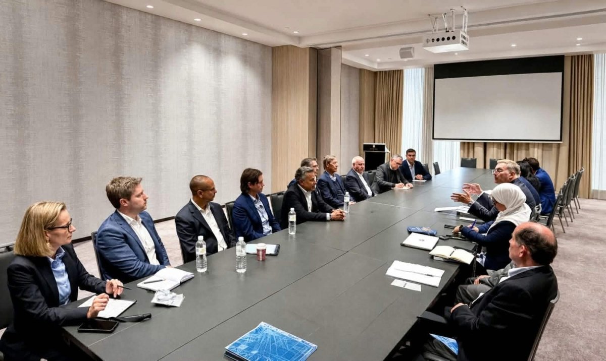 وزير البترول يستعرض إصلاحات قطاع التعدين أمام كبار المستثمرين الأستراليين ويبحث فرص التعاون