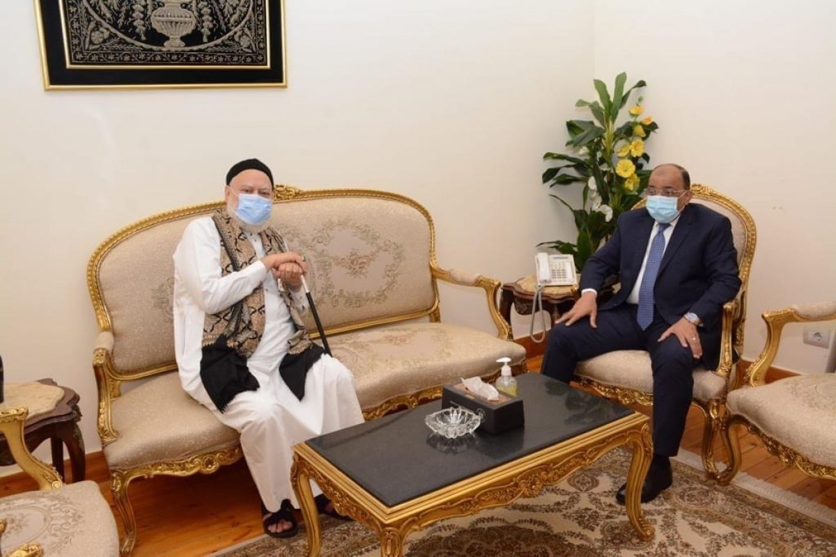 وزير التنمية المحلية يبحث مع الدكتور على جمعة رئيس مجلس أمناء مصر الخير دعم القرى الأكثر احتياجاً ضمن مبادرة  "حياة كريمة"