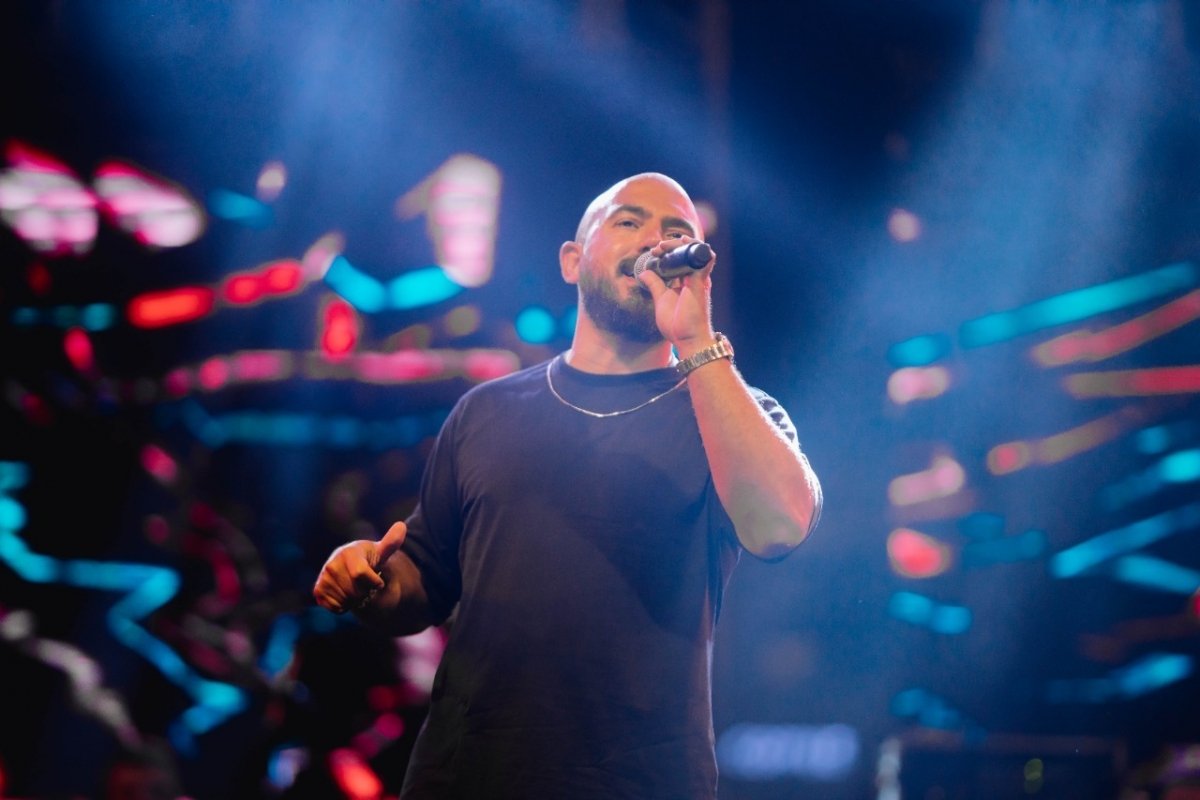 العسيلي يشعل أجواء "كايرو فستيفال سيتي مول"  بأحدث أغانيه في حفل غنائي كبير لزوار المول