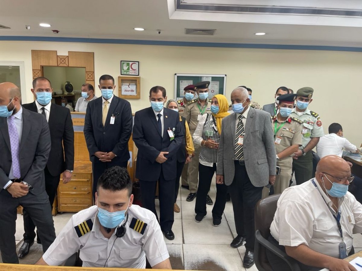 وفد من أكاديمية ناصر العسكرية فى جولة تفقدية بمركز العمليات المتكامل IOCC بمصرللطيران