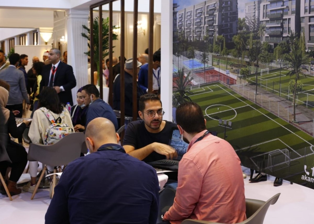 فى اليوم الاول لمعرض مصر العقارى الدولى بالعاصمة    اقبال كبير على مشروعات " اكام " ولأول مرة عروض حصرية على " اينافا " تصل إلى ٤٥ % خصم على الكاش  